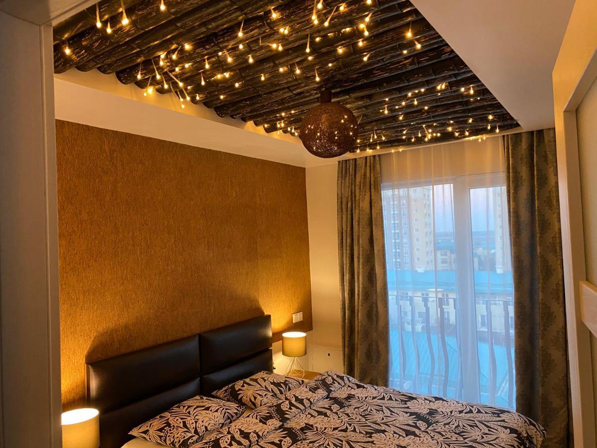 Sunny Deluxe Apartment Cosmopolis Stefanestii de Jos Luaran gambar